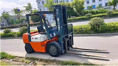 新しいルール。フォークリフトはどのくらい長持ちしますか?